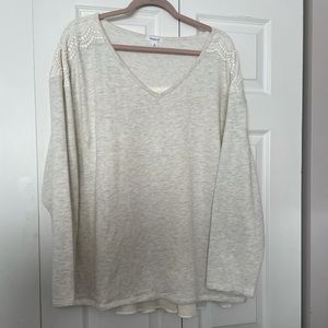 Soft sweater with lace back detail - NEW